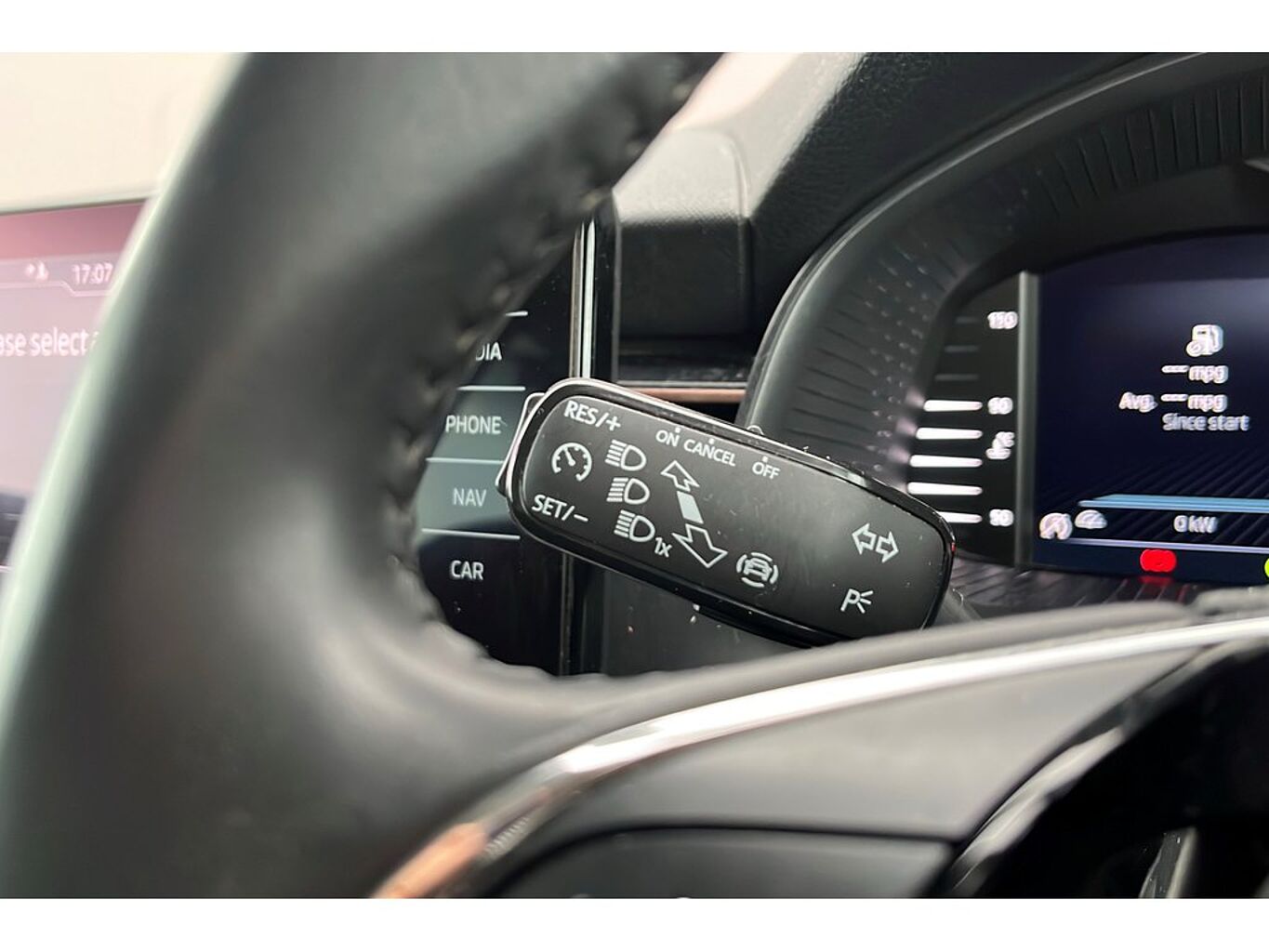 SKODA Kamiq SE L Executive 1.0 TSI 110 PS DSG