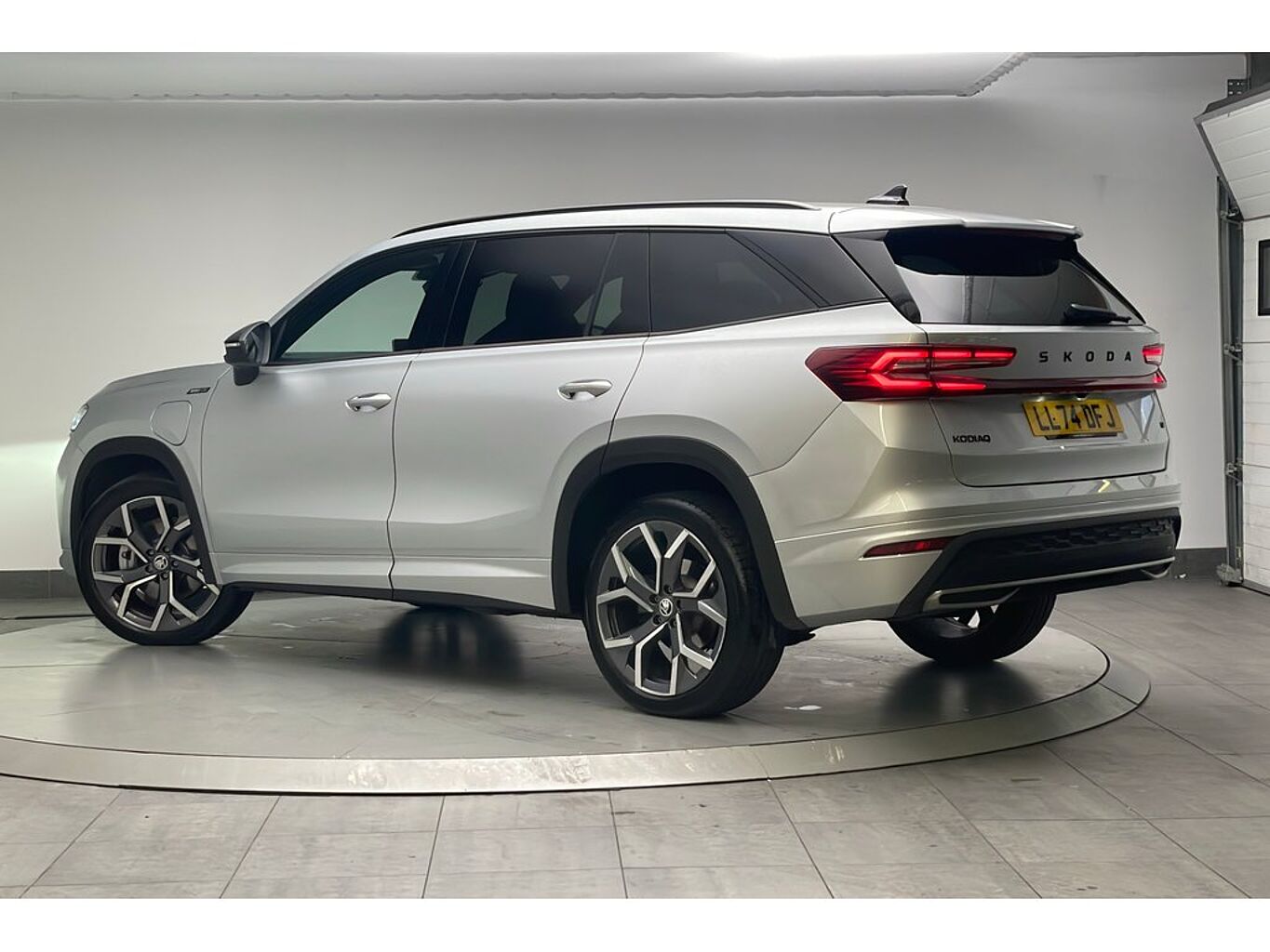 SKODA Kodiaq SportLine (5 seats) 1.5 TSI iV 204 PS DSG