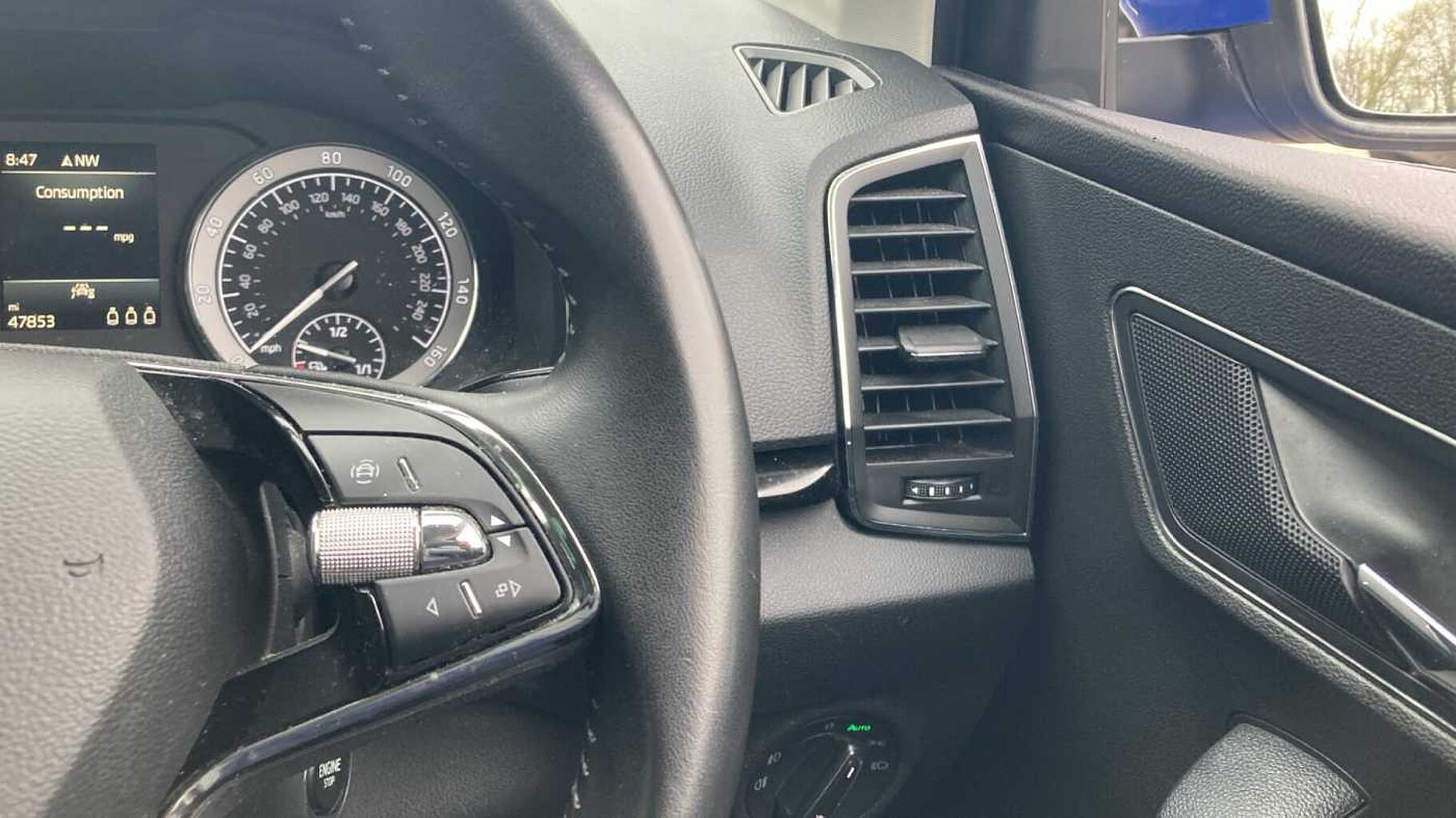 SKODA Karoq SUV 1.5 TSI (150ps) SE L ACT