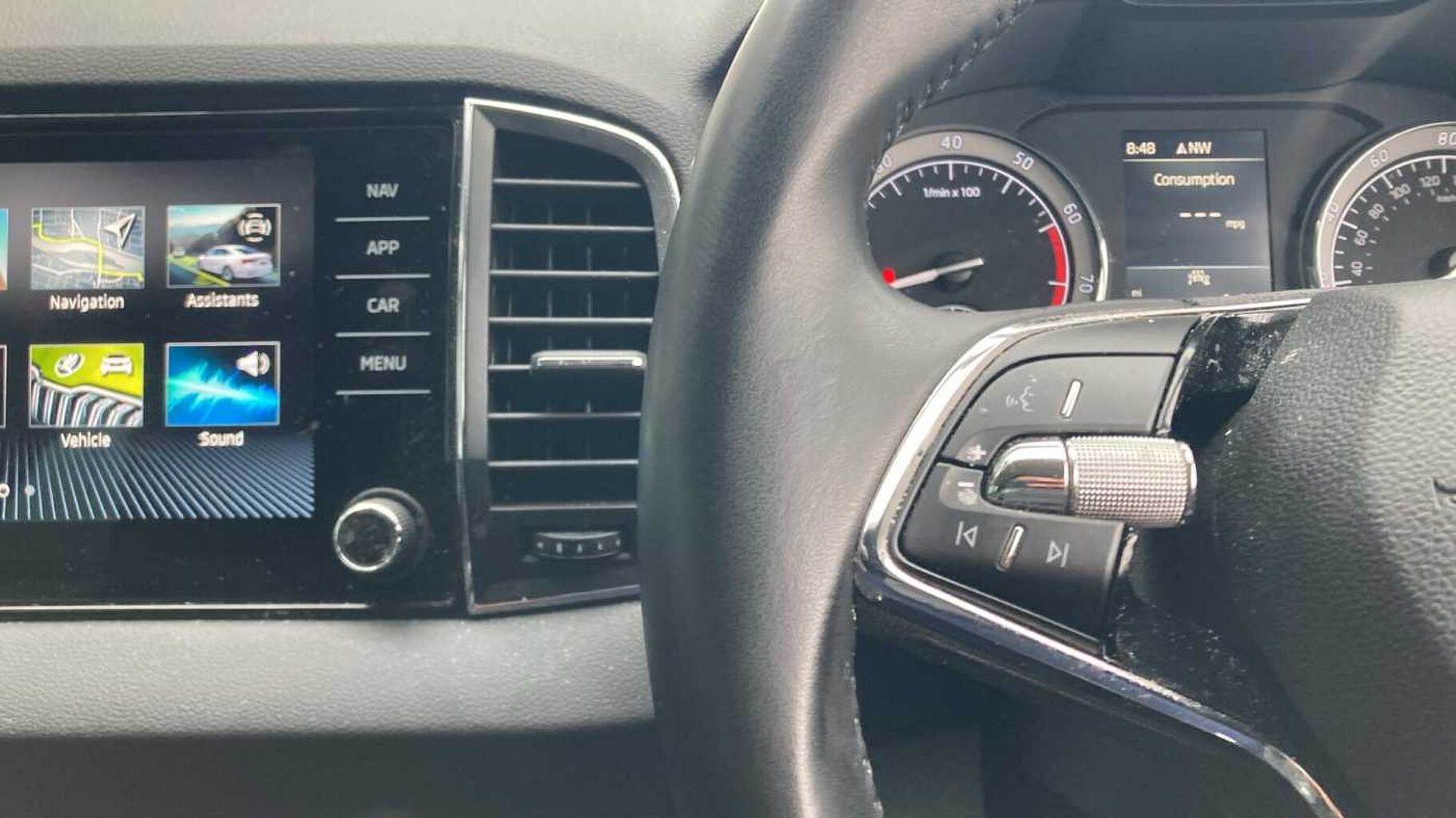 SKODA Karoq SUV 1.5 TSI (150ps) SE L ACT