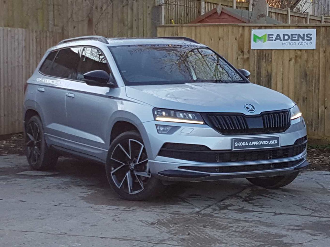 Find A Used Silver Škoda Karoq Suv 2.0 Tsi (190ps) 4x4 Sportline Dsg In 