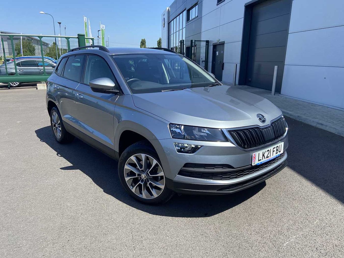 Find A Used Grey ŠKODA Karoq SUV 1.5 TSI (150ps) SE Drive ACT DSG in ...