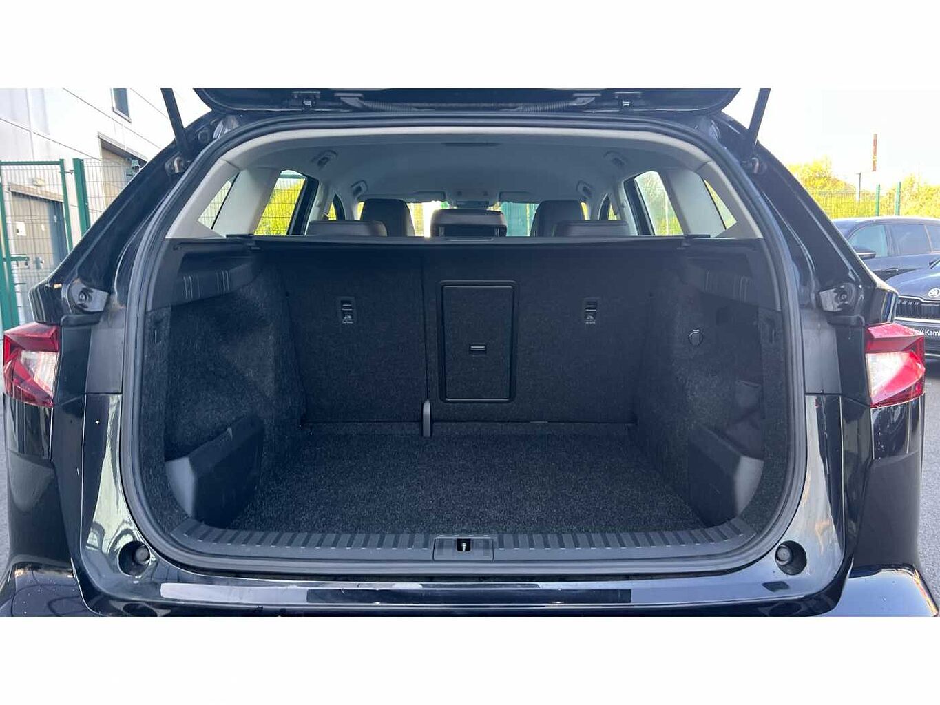 SKODA ENYAQ 150kW 80 ecoSuite 82kWh 5dr Auto [125kW] [Plus]