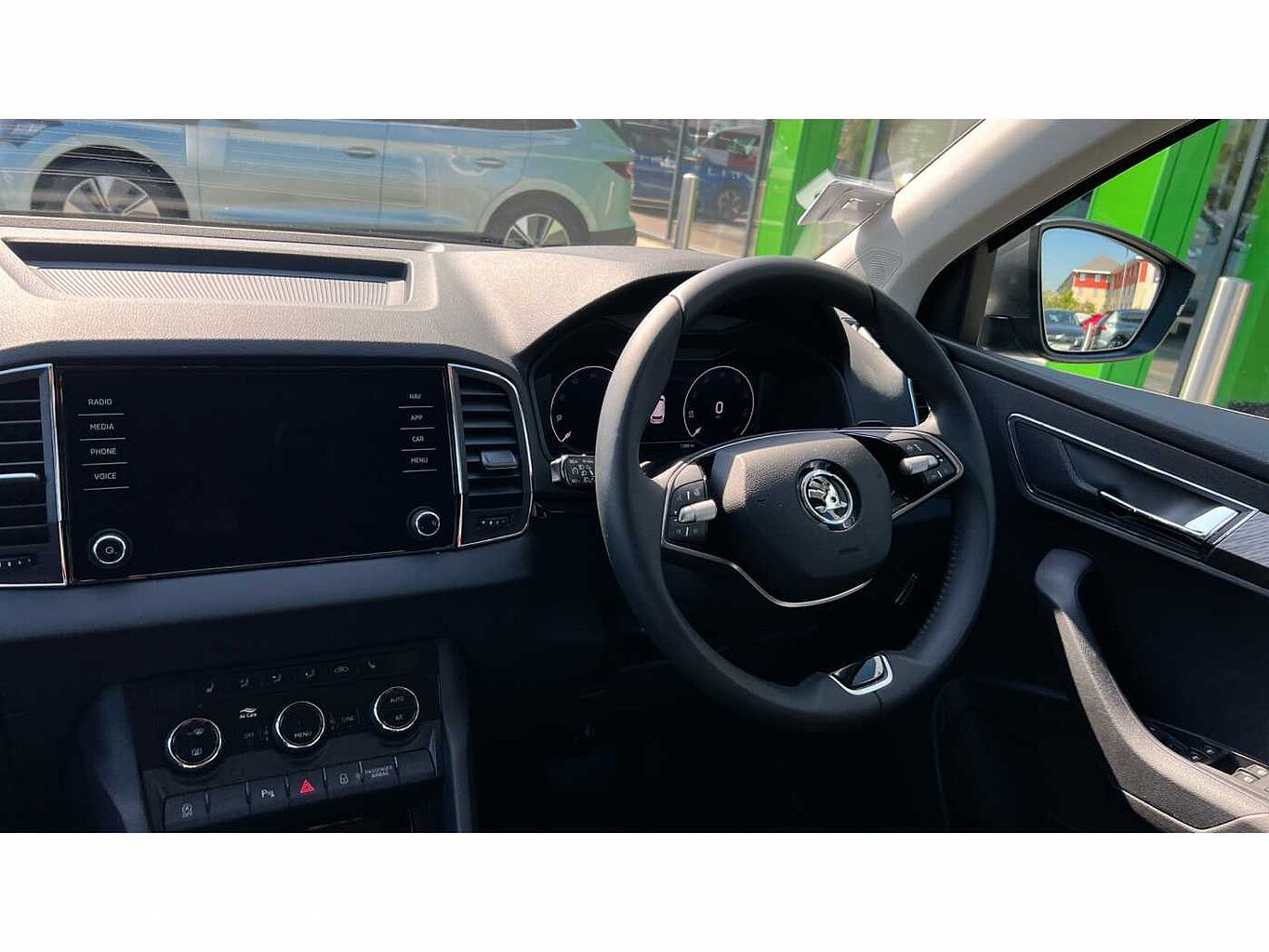 SKODA Karoq SUV 1.5 TSI (150ps) SE L ACT DSG