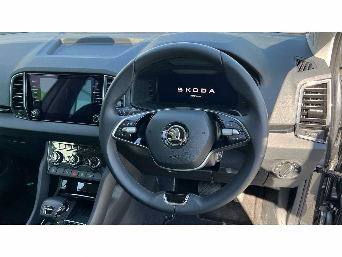 SKODA Karoq SUV 1.5 TSI (150ps) SE L ACT DSG