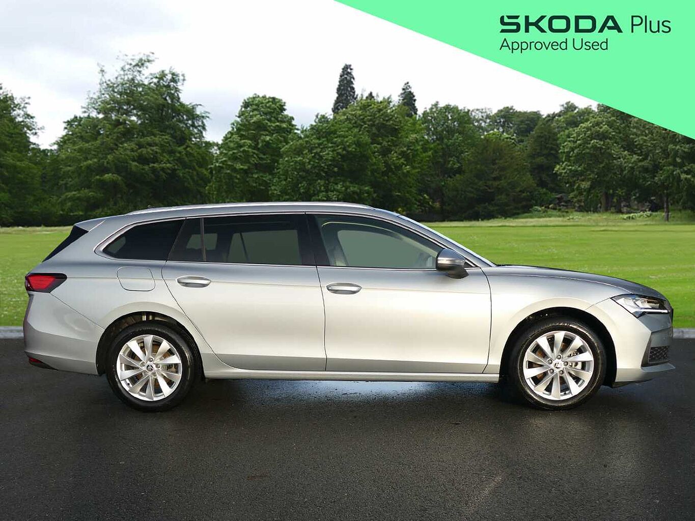 SKODA Superb Estate 1.5 TSI e-TEC SE Technology 5dr DSG