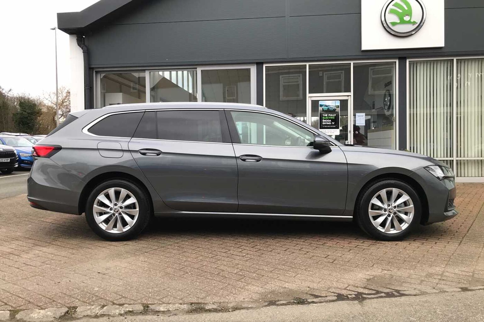 SKODA Superb Estate 1.5 TSI e-TEC SE Technology 5dr DSG