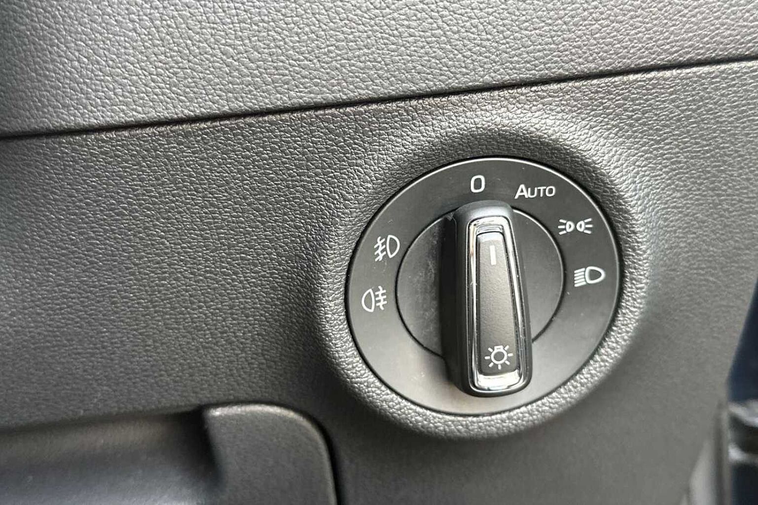 SKODA Karoq SUV 2.0TDI (150ps) SCR 4X4 Edition
