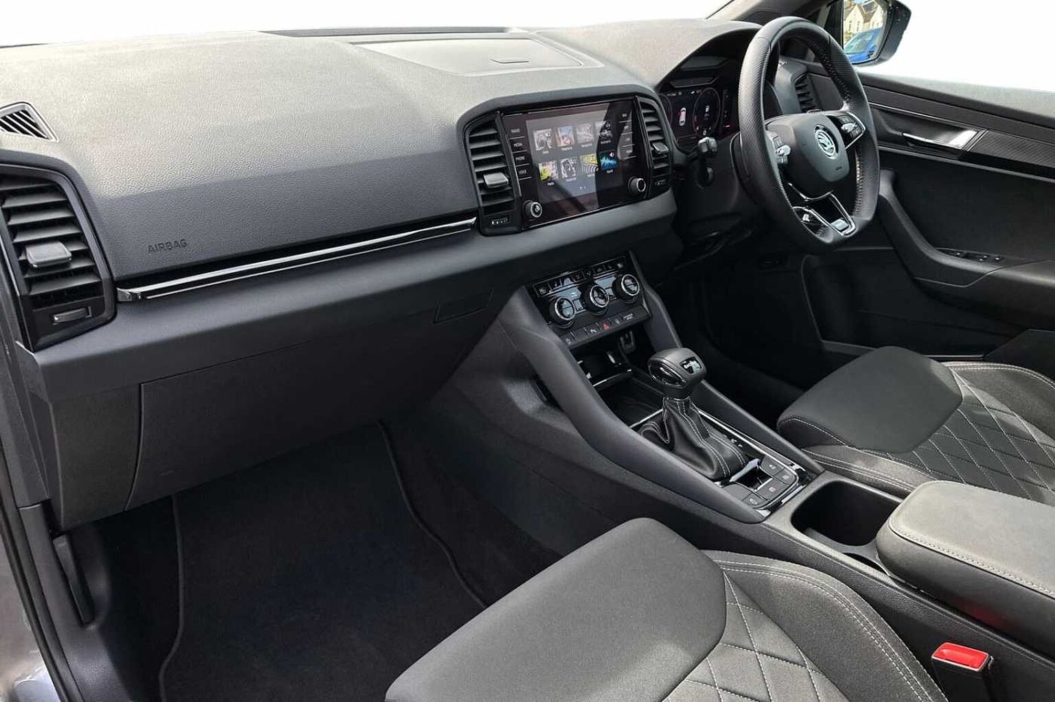 SKODA Karoq SUV 1.5 TSI (150ps) SportLine ACT