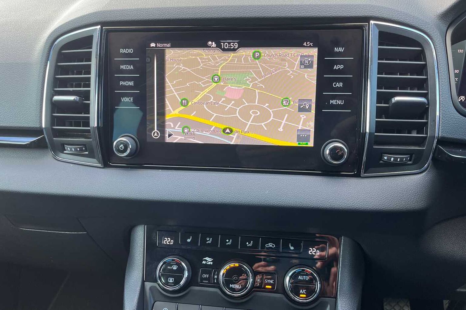 SKODA KAROQ 1.0 TSI SE L 5dr