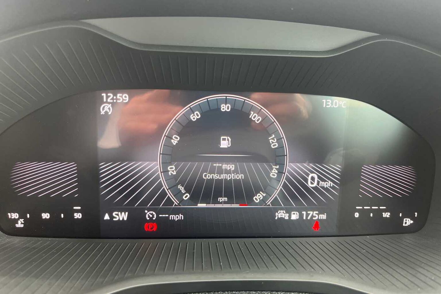 SKODA KAROQ 1.0 TSI SE Drive 5dr