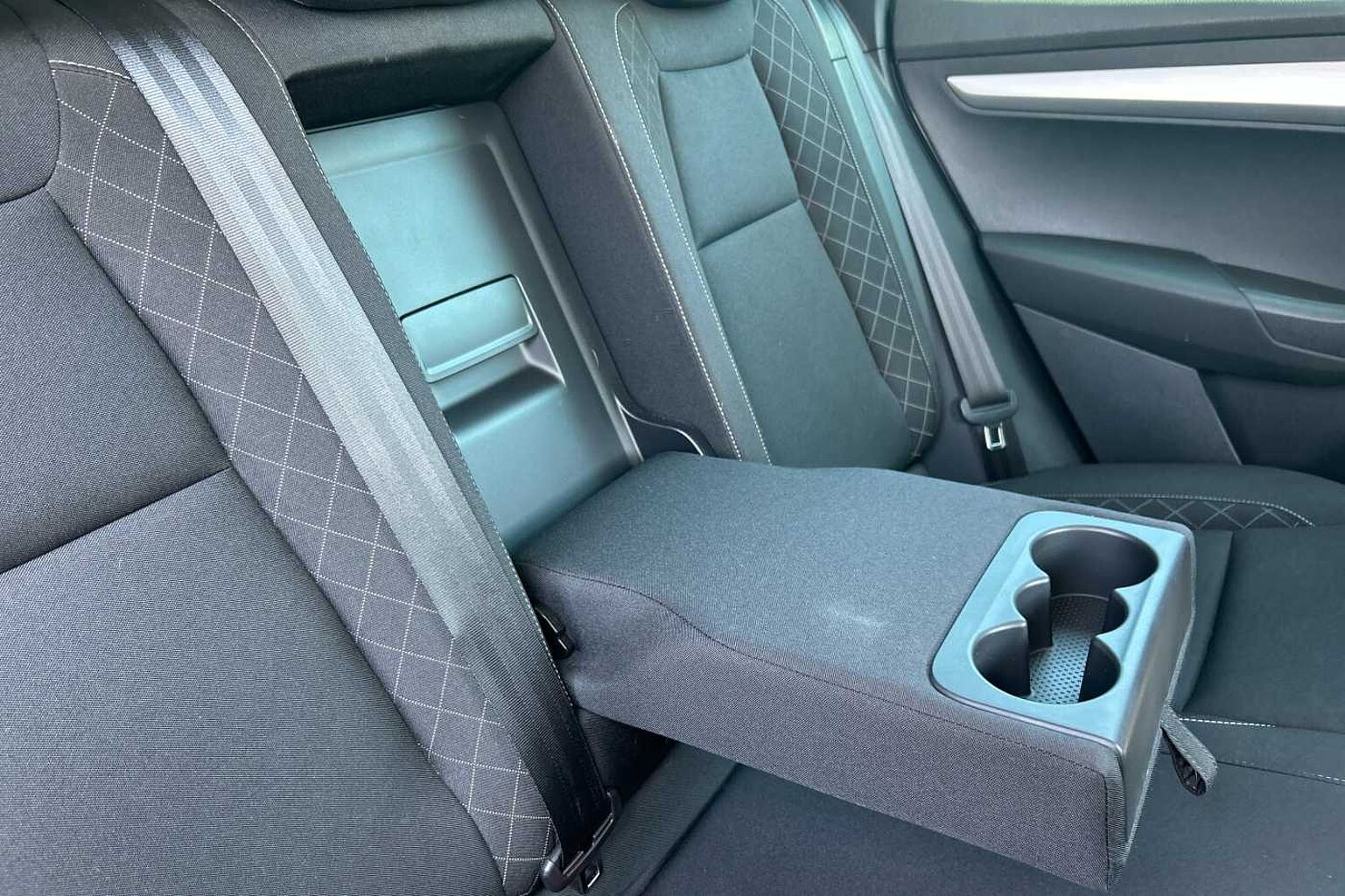 SKODA KAROQ 1.5 TSI SE 5dr DSG