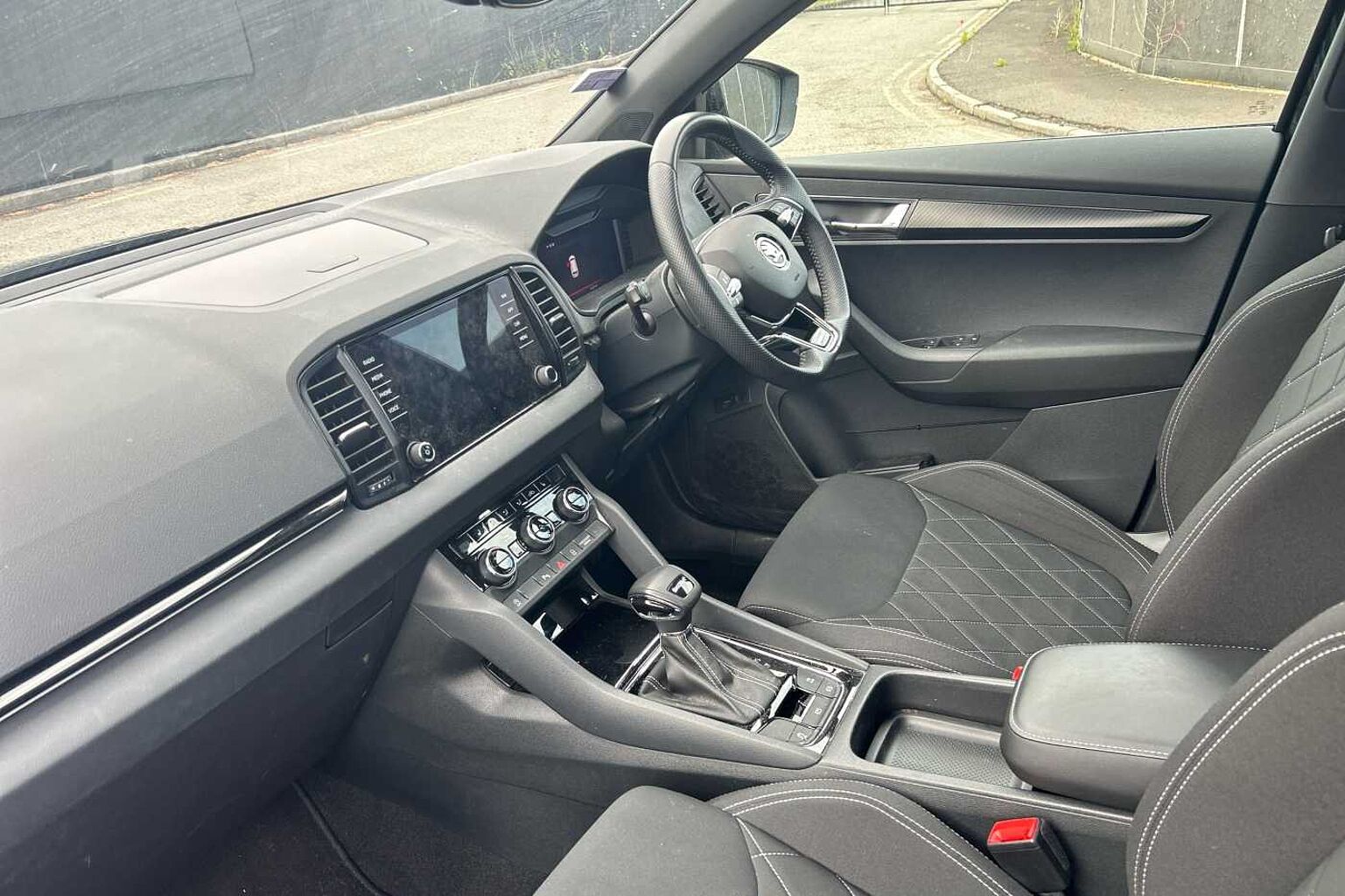 SKODA KAROQ 1.5 TSI Sportline 5dr DSG