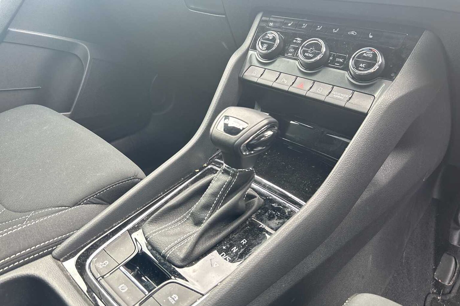 SKODA KAROQ 1.5 TSI Sportline 5dr DSG