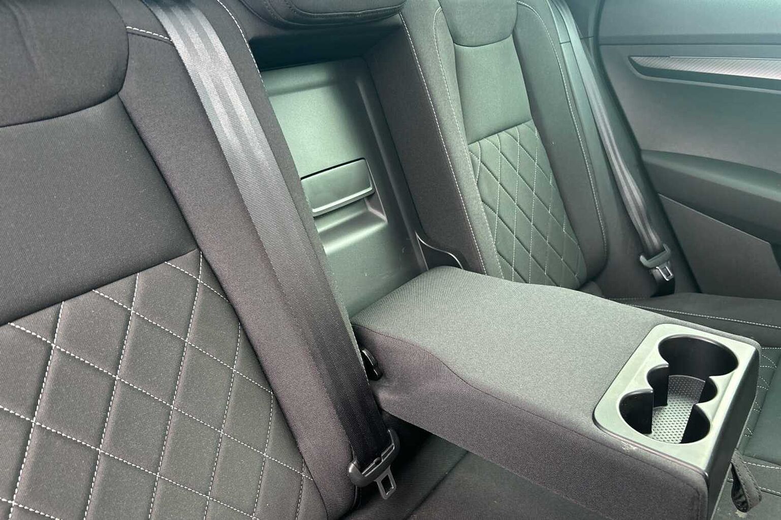 SKODA KAROQ 1.5 TSI Sportline 5dr DSG