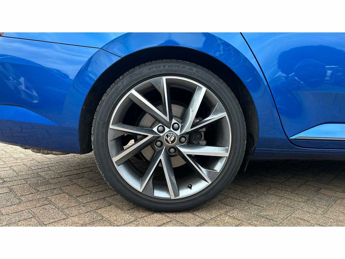 SKODA Superb 2.0 TSI (190ps) SportLine Plus DSG Estate