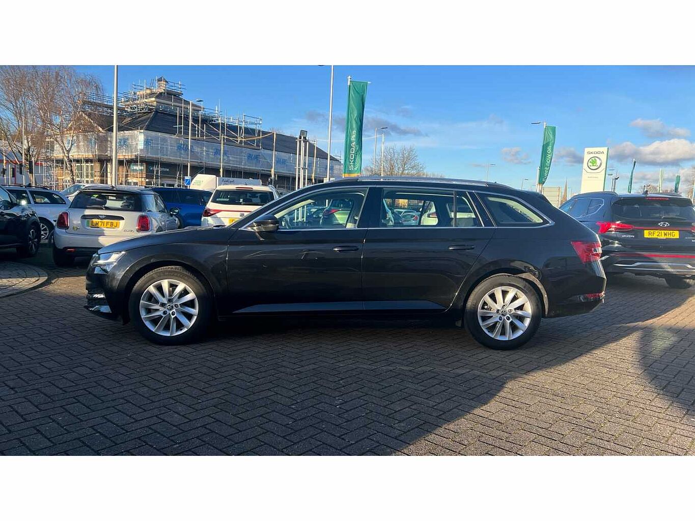 SKODA Superb 2.0 TDI SCR (150ps) SE Technology DSG Est