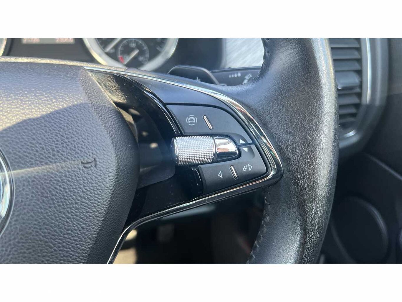 SKODA Kodiaq 2.0TDI (150ps) 4X4 SE L 7 seats SCR DSG SUV