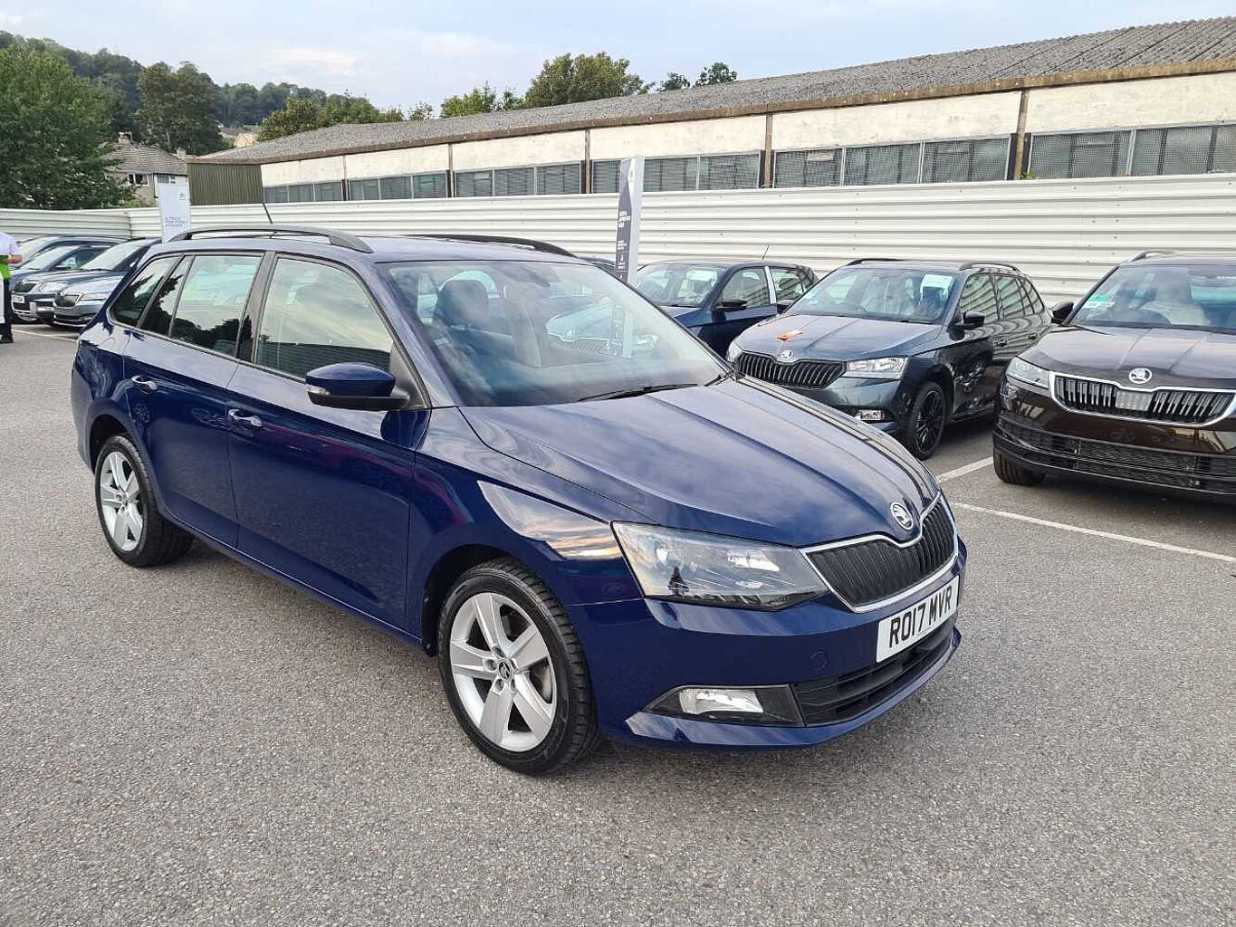 Find A Used Blue Skoda Fabia 1 2 Tsi 110 Bhp Se L S S Dsg 5 Dr Estate In Plympton Skoda Uk