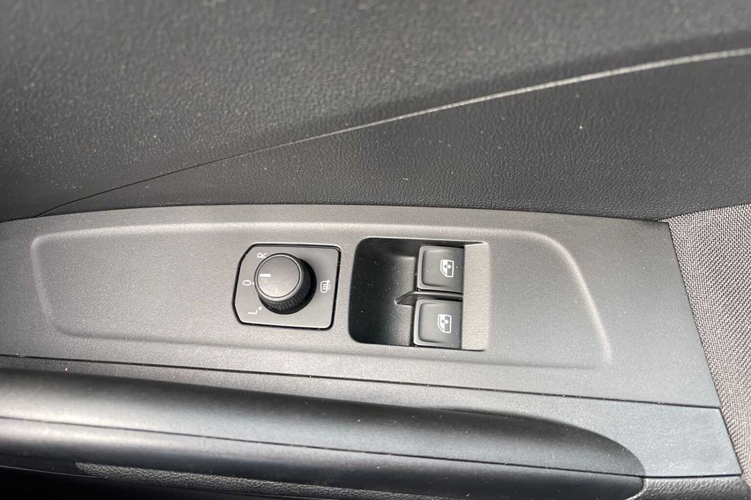 SKODA Fabia 1.0 MPI (65ps) S 5-Dr Hatchback