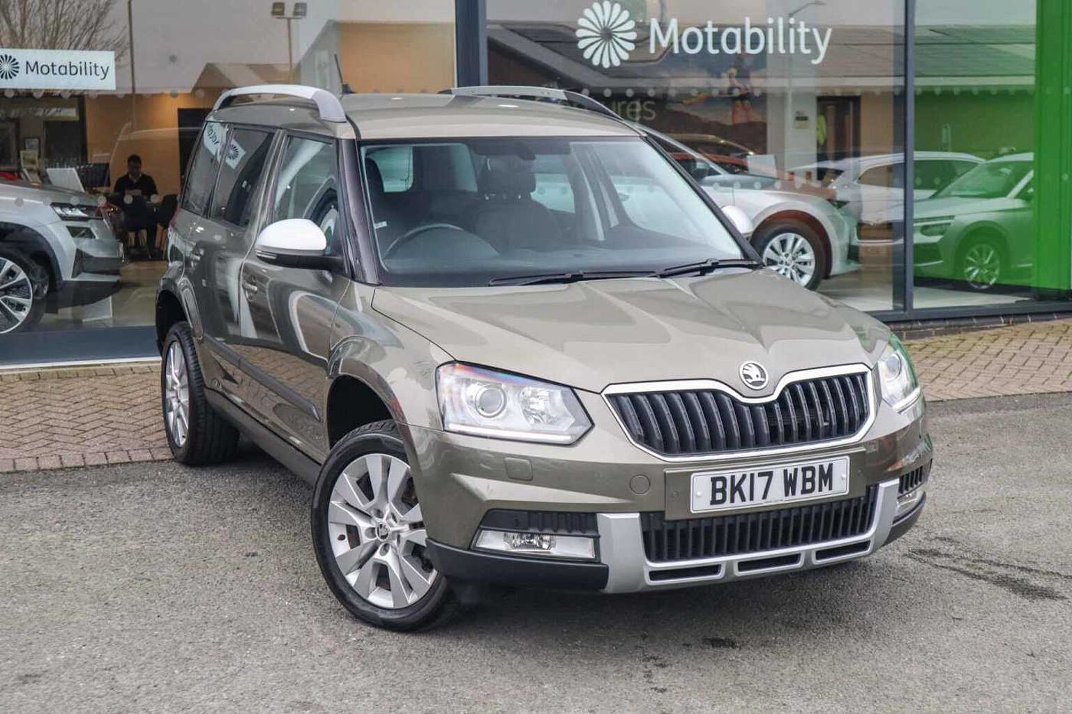 SKODA YETI OUTDOOR TSI 110 DSG SE L Drive