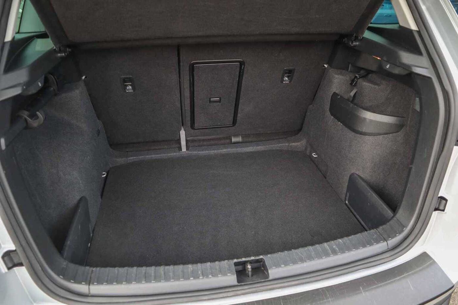 SKODA Karoq 1.0 TSI SE Drive SUV 5dr Petrol Manual Euro 6 (s/s) (110 ps)