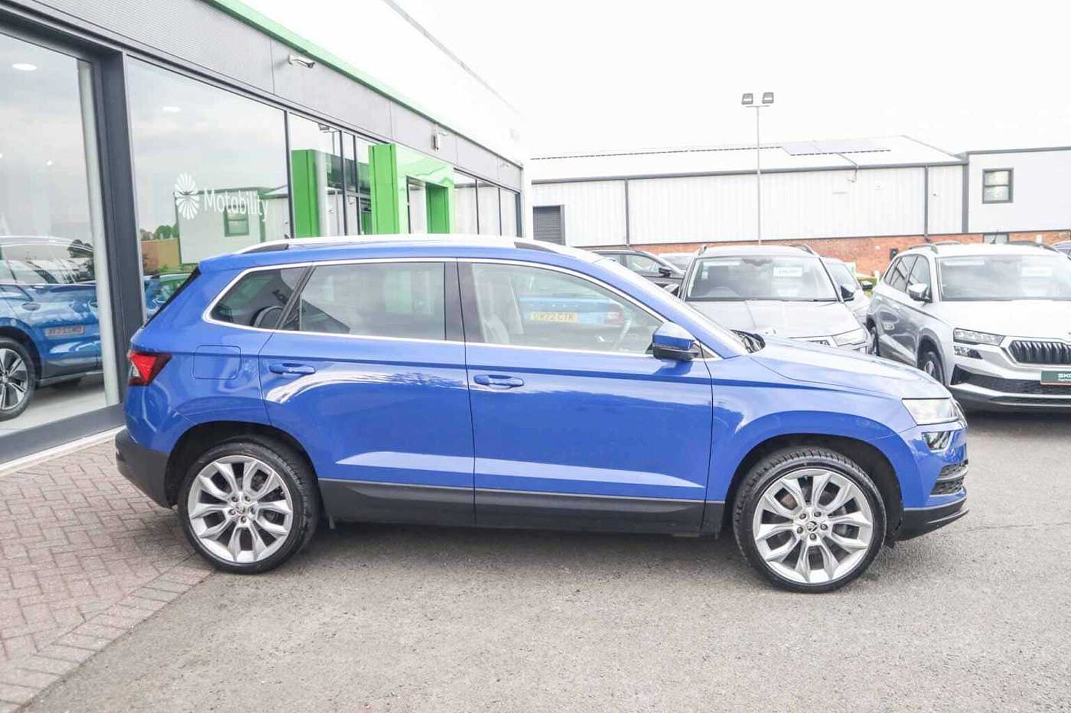 SKODA Karoq 1.0 TSI SE L SUV 5dr Petrol Manual Euro 6 (s/s) (110 ps)