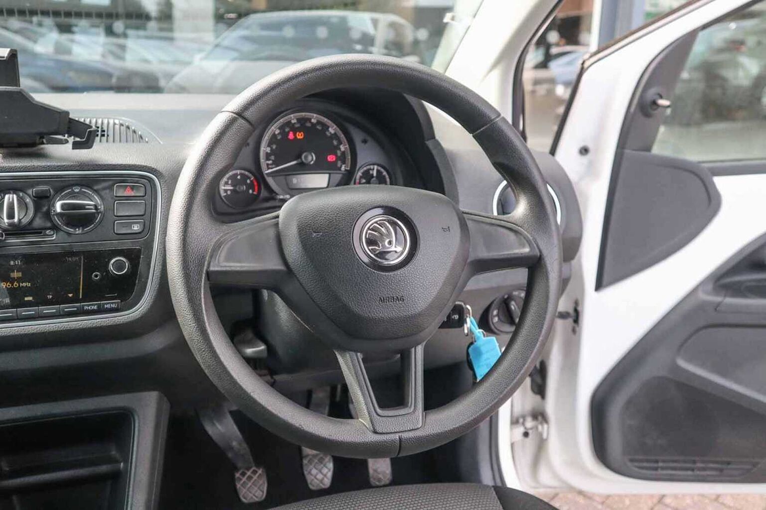 SKODA Citigo 1.0 MPI GreenTech Colour Edition Hatchback 3dr Petrol Manual Euro 6 (s/s) (60 ps