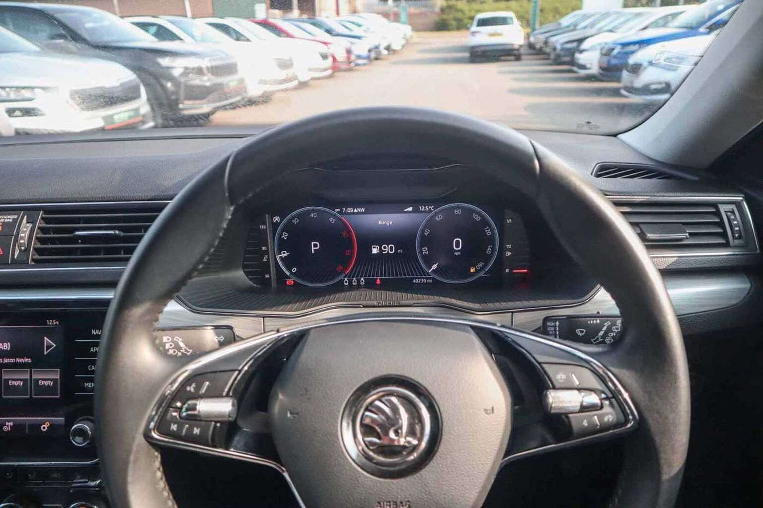 SKODA Superb 2.0 TDI SE Technology Estate 5dr Diesel DSG Euro 6 (s/s) (150 ps)