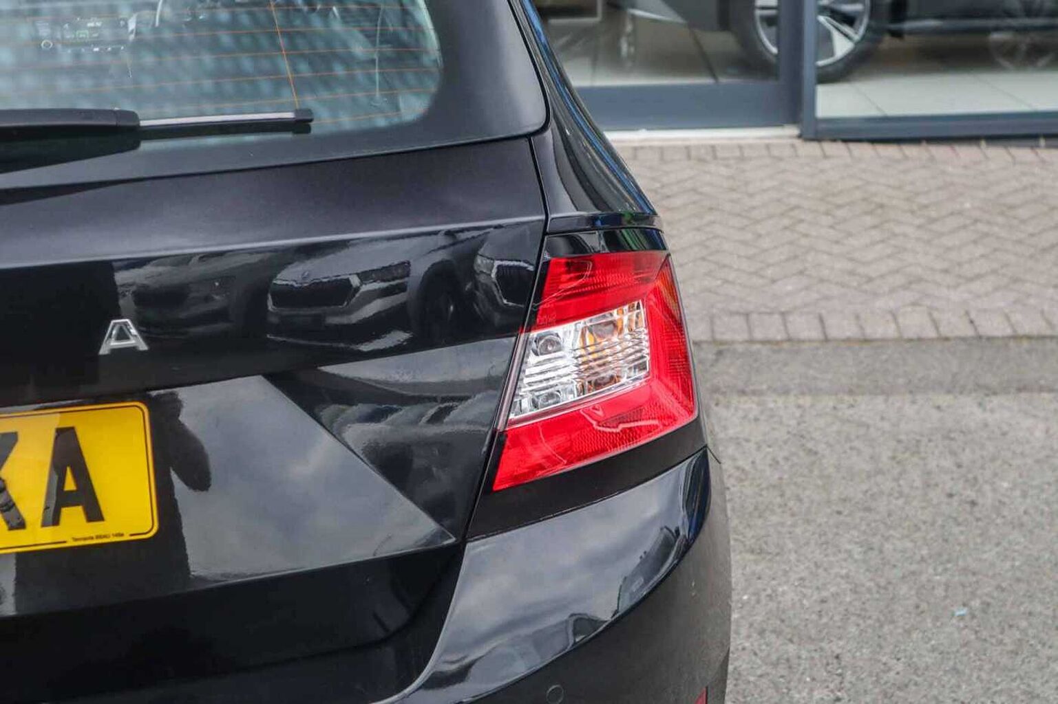 SKODA Fabia 1.0 Colour Edition Hatchback 5dr Petrol Manual Euro 6 (s/s) (60 ps)