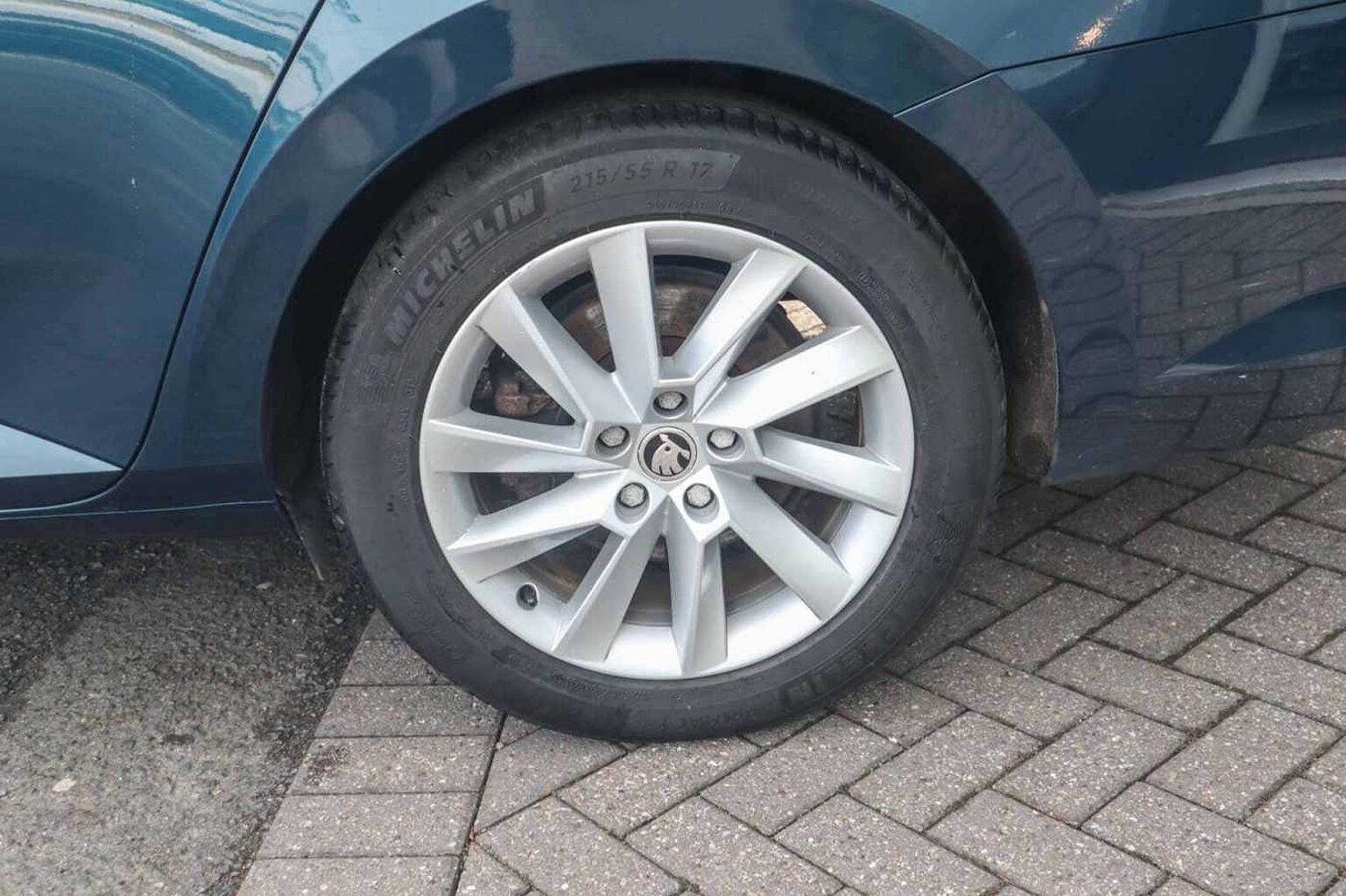 SKODA Superb 1.4 TSI iV 13kWh SE Technology Estate 5dr Petrol Plug-in Hybrid DSG Euro 6 (s/s)
