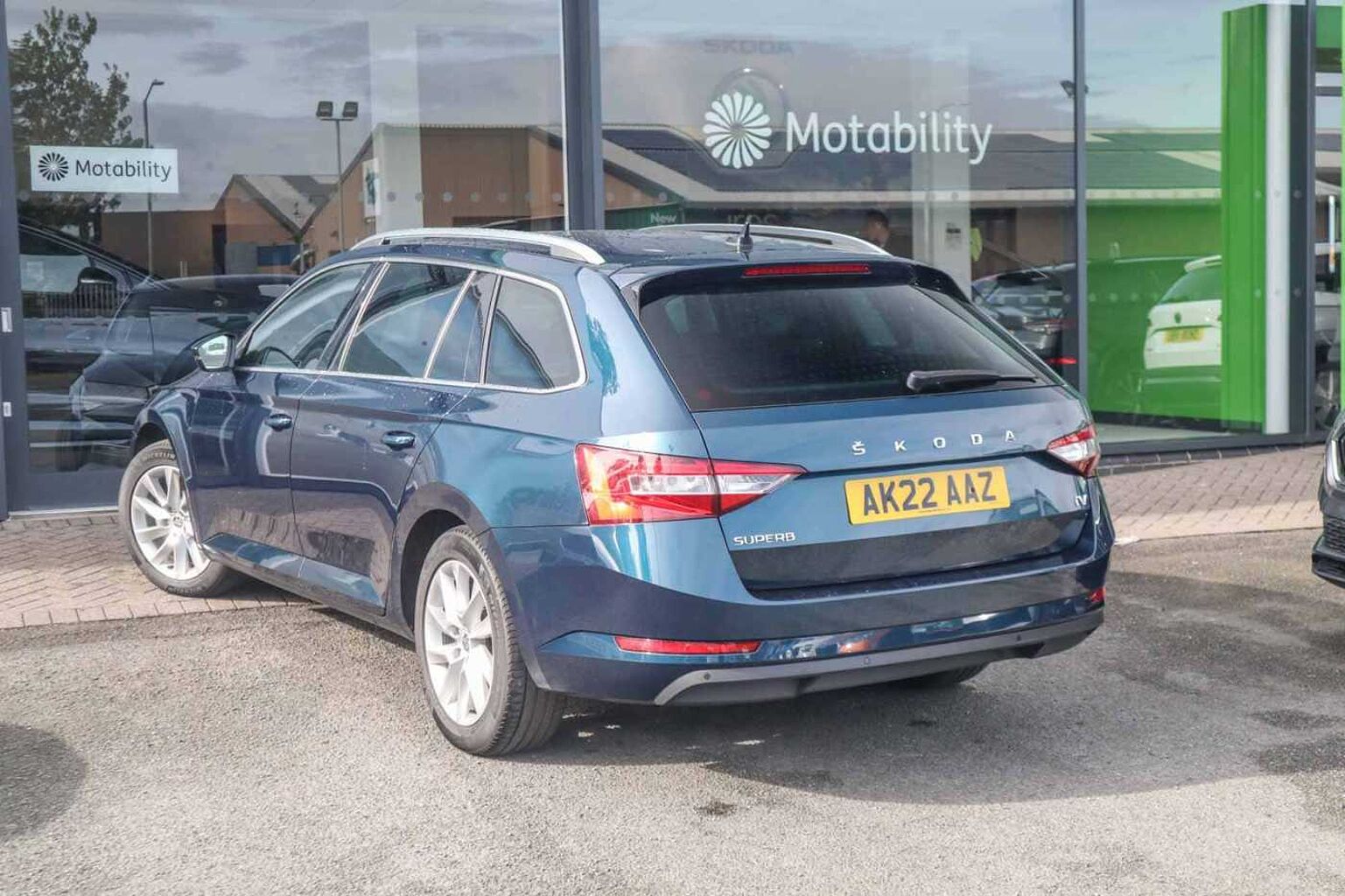 SKODA Superb 1.4 TSI iV 13kWh SE Technology Estate 5dr Petrol Plug-in Hybrid DSG Euro 6 (s/s)