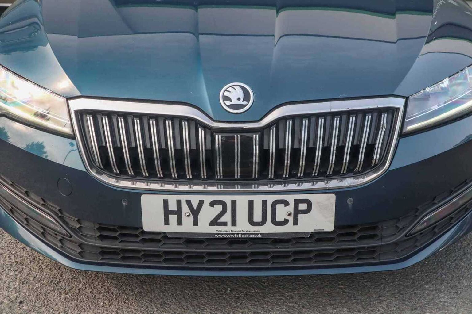 SKODA Superb 2.0 TDI SE Technology Estate 5dr Diesel DSG Euro 6 (s/s) (122 ps)