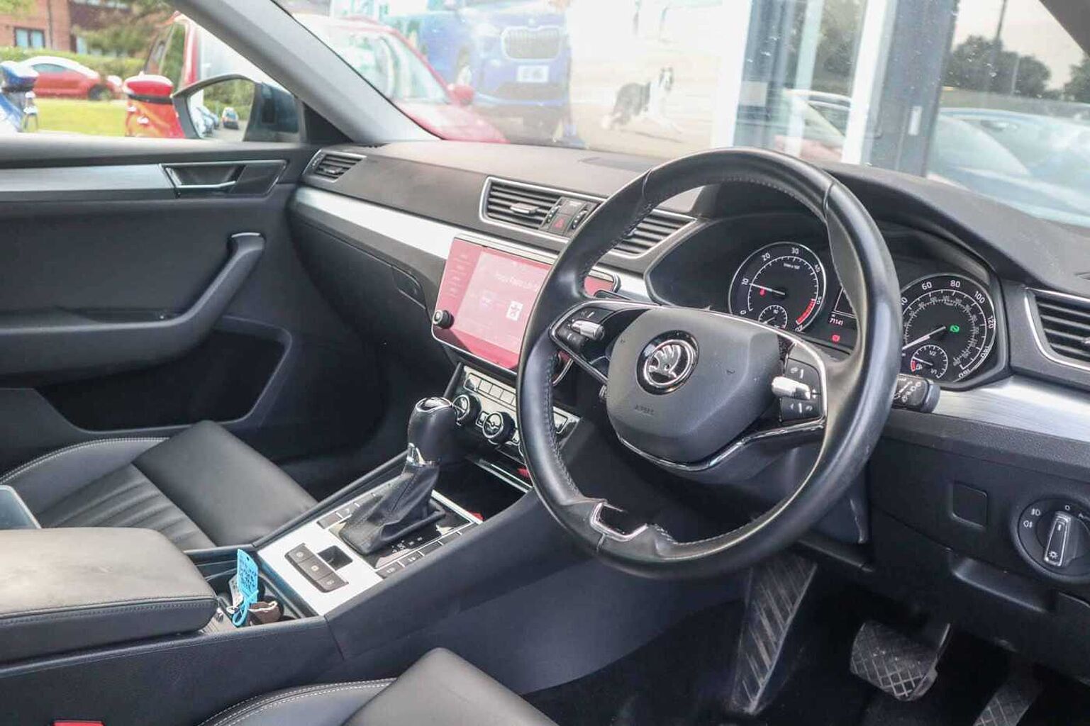 SKODA Superb 2.0 TDI SE Technology Estate 5dr Diesel DSG Euro 6 (s/s) (122 ps)
