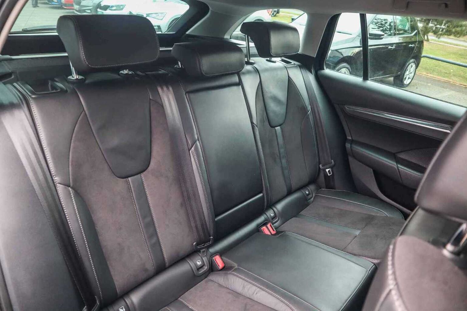 SKODA Octavia 1.5 TSI e-TEC MHEV SE L Estate 5dr Petrol Hybrid DSG Euro 6 (s/s) (150 ps)