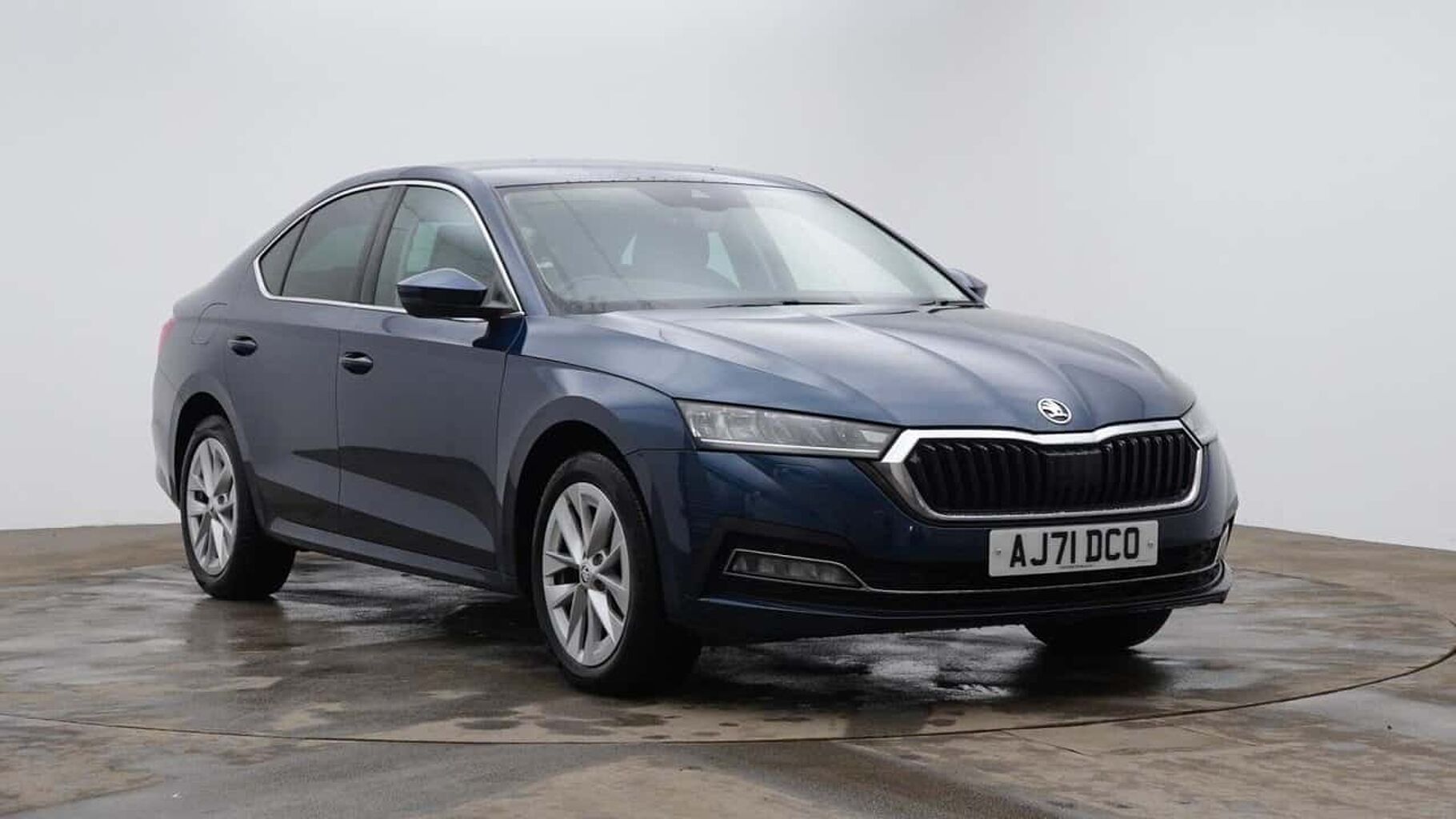 SKODA Octavia 1.4 TSI iV 13kWh SE L Hatchback 5dr Petrol Plug-in Hybrid DSG Euro 6 (s/s) (204