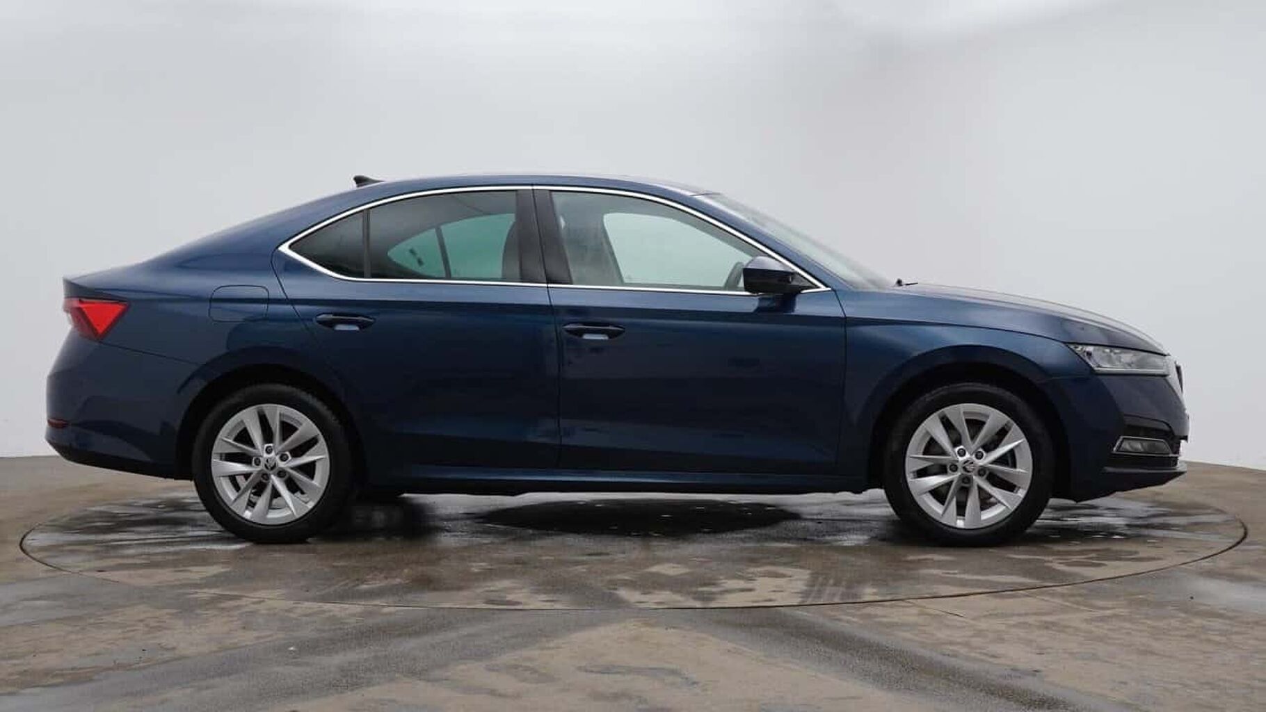 SKODA Octavia 1.4 TSI iV 13kWh SE L Hatchback 5dr Petrol Plug-in Hybrid DSG Euro 6 (s/s) (204
