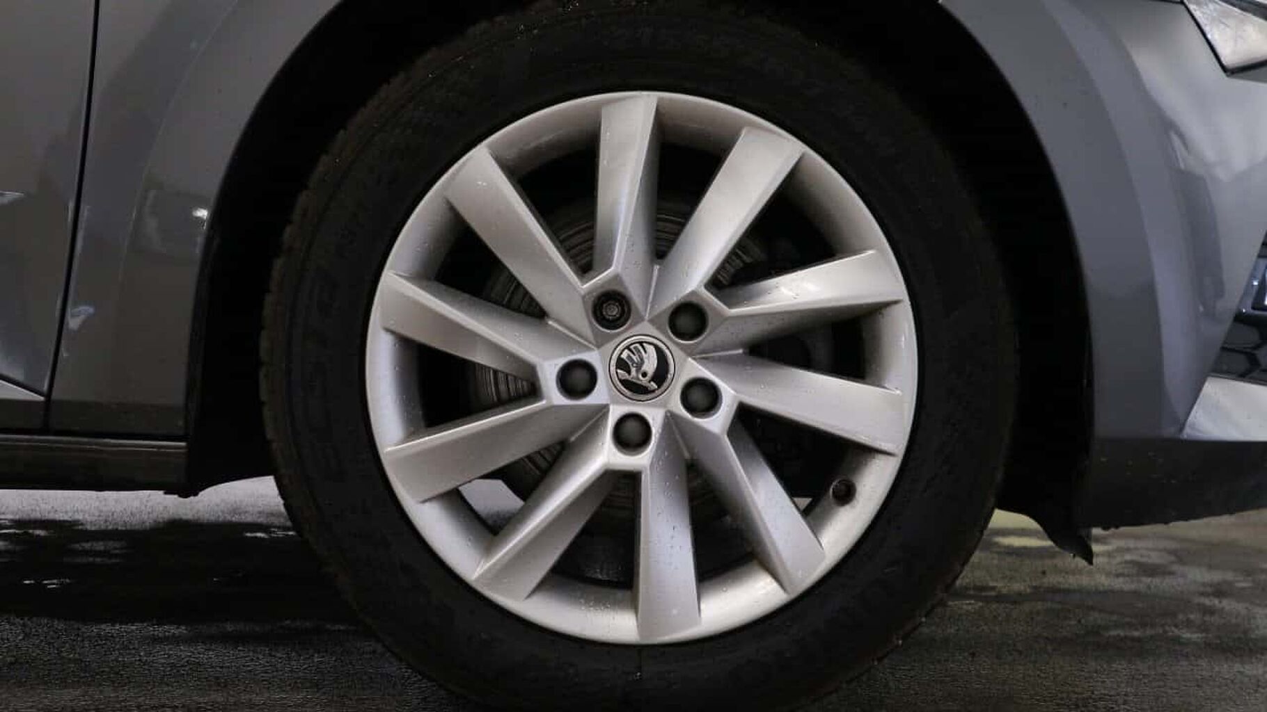 SKODA Superb 1.5 TSI ACT SE Technology Estate 5dr Petrol DSG Euro 6 (s/s) (150 ps)