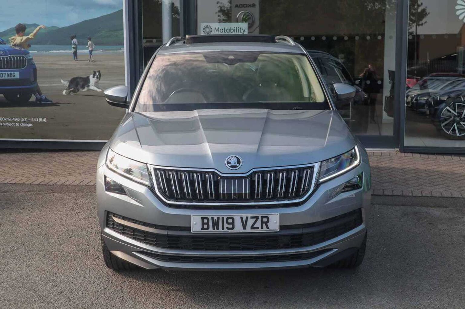 SKODA Kodiaq 1.5 TSI ACT Laurin & Klement SUV 5dr Petrol DSG 4WD Euro 6 (s/s) (7 Seat) (150 p