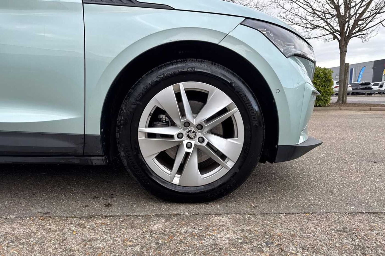 SKODA Enyaq 62kWh 60 SUV 5dr Electric Auto (DC120kW) (179 ps)