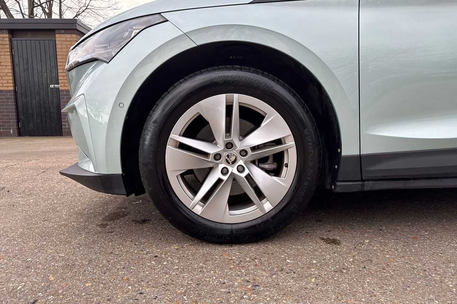 SKODA Enyaq 62kWh 60 SUV 5dr Electric Auto (DC120kW) (179 ps)