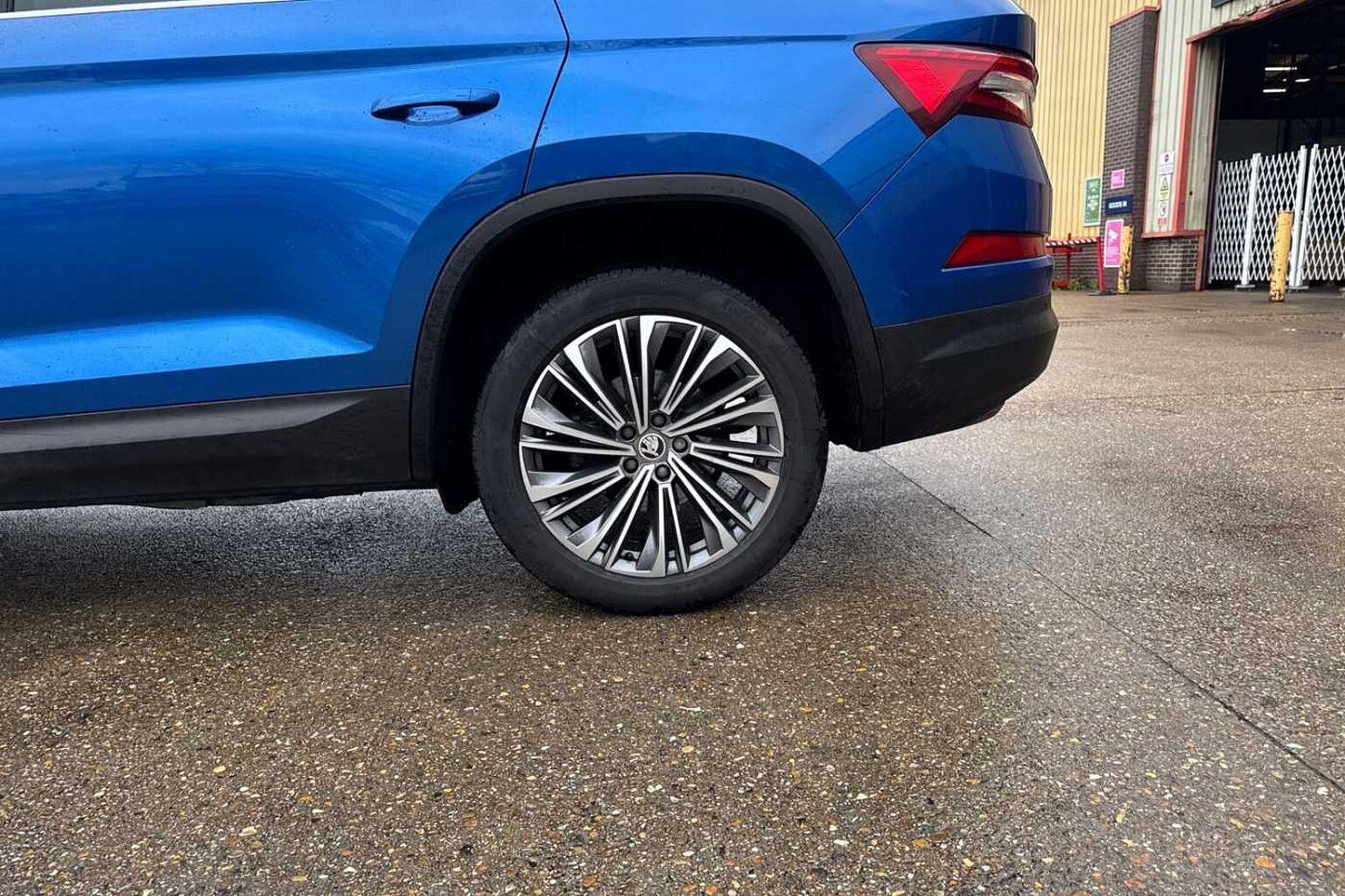 SKODA Kodiaq 2.0 TDI SE L Executive SUV 5dr Diesel DSG Euro 6 (s/s) (7 Seat) (150 ps)