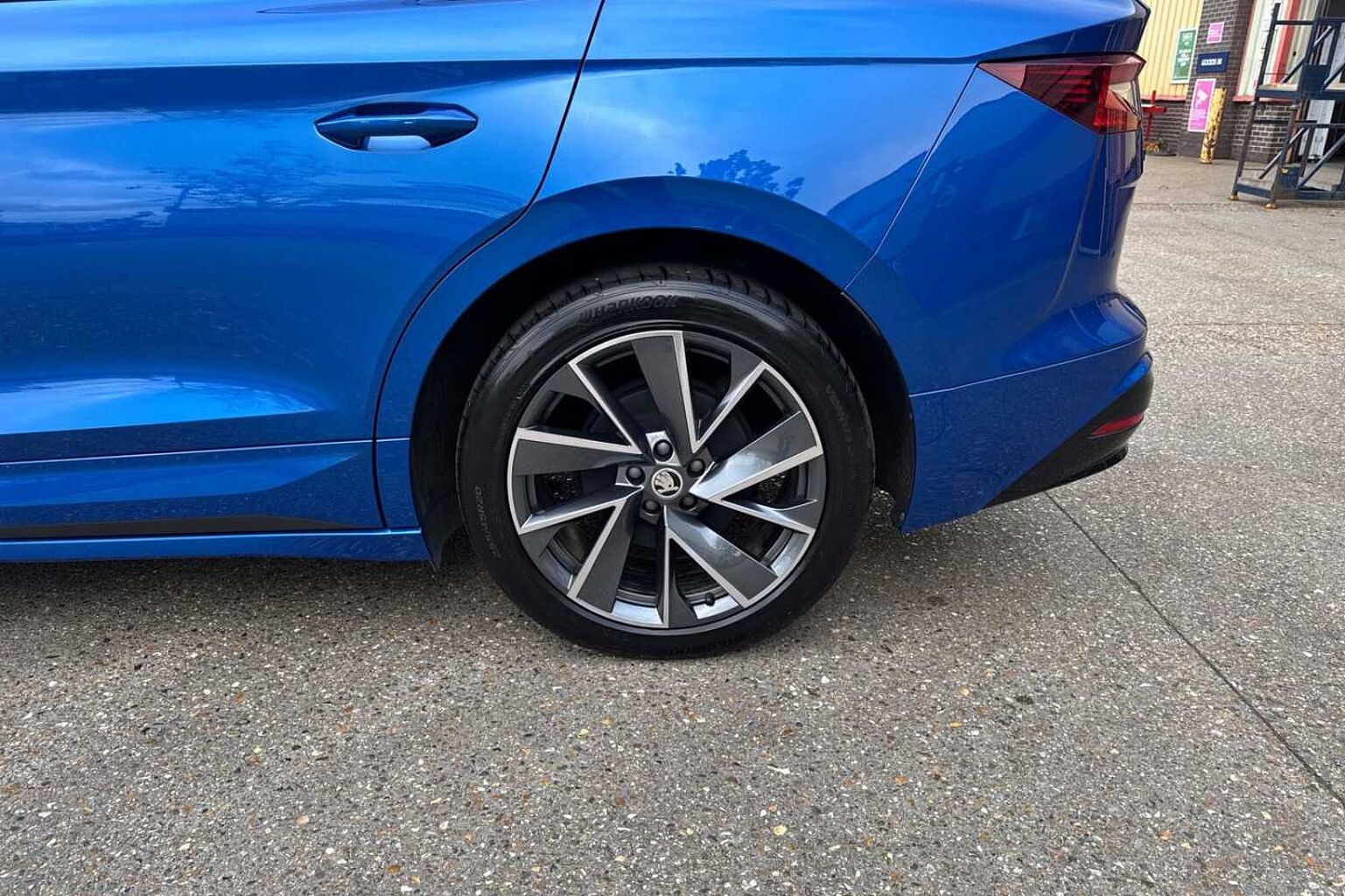 SKODA Enyaq 82kWh 85 SportLine Plus SUV 5dr Electric Auto (DC135kW) (286 ps)