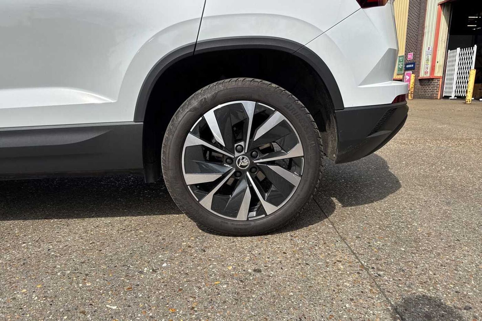 SKODA Karoq 1.5 TSI ACT SE L SUV 5dr Petrol Manual Euro 6 (s/s) (150 ps)