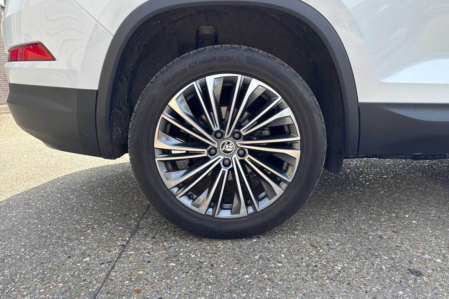 SKODA Kodiaq 1.5 TSI ACT SE L Executive SUV 5dr Petrol DSG Euro 6 (s/s) (7 Seat) (150 ps)