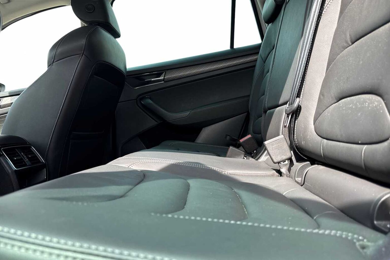 SKODA Kodiaq 1.5 TSI ACT SE L Executive SUV 5dr Petrol DSG Euro 6 (s/s) (7 Seat) (150 ps)