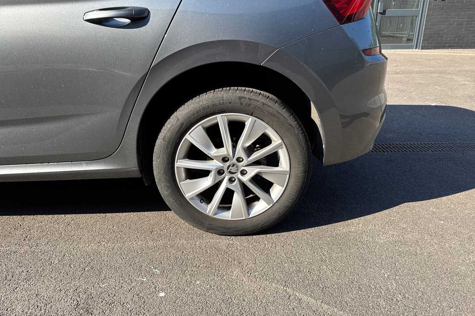 SKODA Kamiq 1.0 TSI SE Drive SUV 5dr Petrol DSG Euro 6 (s/s) (110 ps)