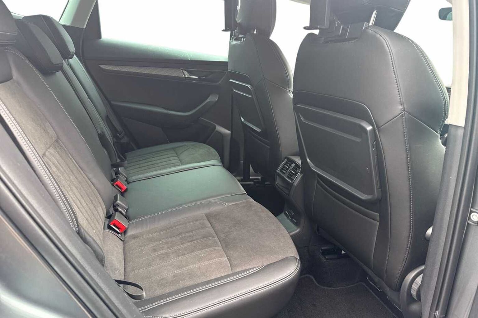 SKODA Karoq 1.5 TSI ACT SE L SUV 5dr Petrol Manual Euro 6 (s/s) (150 ps)