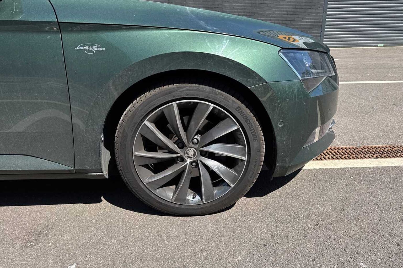 SKODA Superb 2.0 TDI Laurin & Klement Estate 5dr Diesel DSG Euro 6 (s/s) (190 ps)