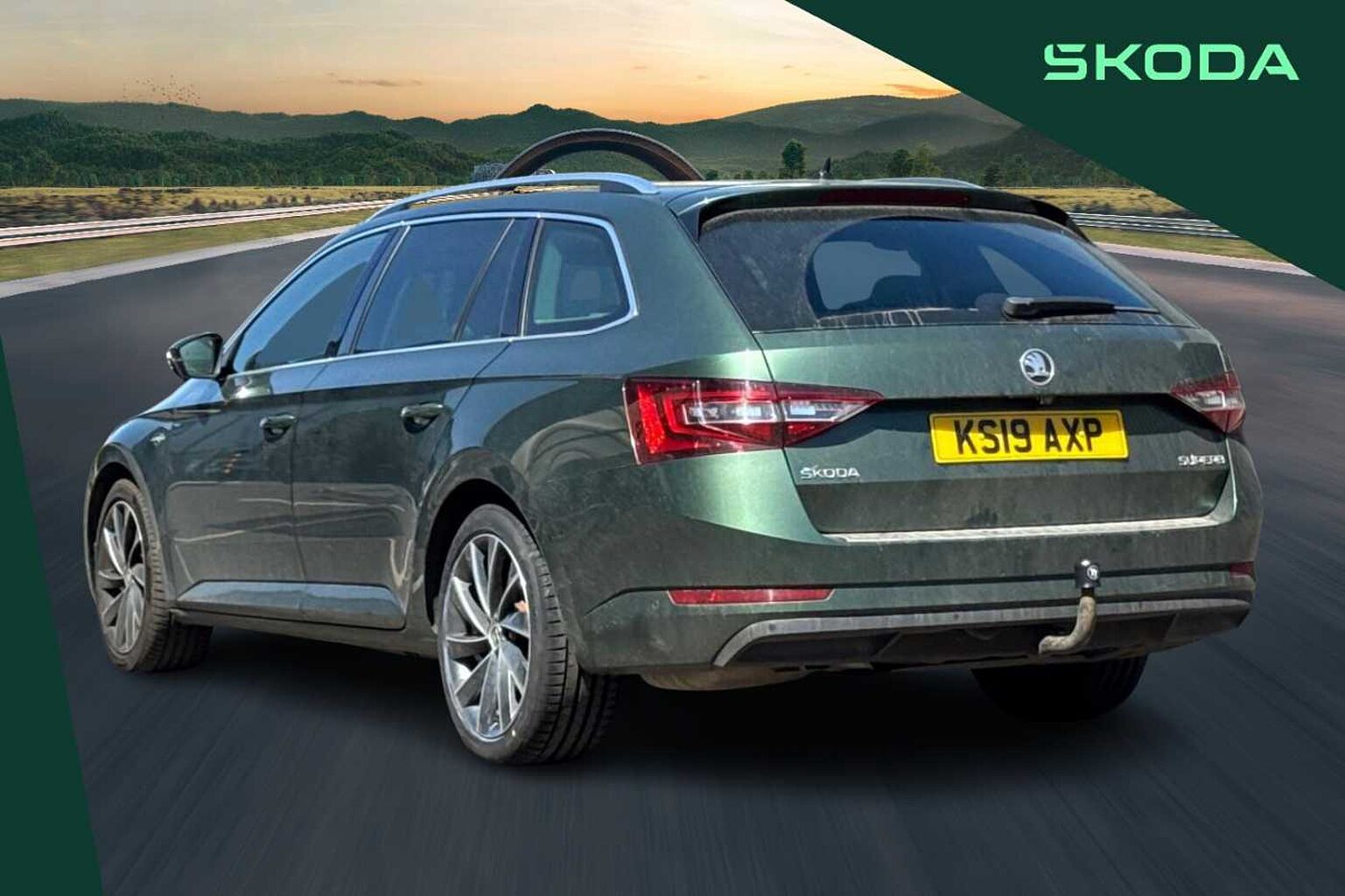 SKODA Superb 2.0 TDI Laurin & Klement Estate 5dr Diesel DSG Euro 6 (s/s) (190 ps)